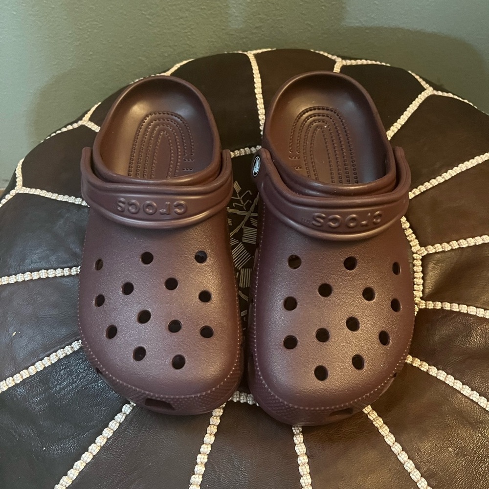 CROCS